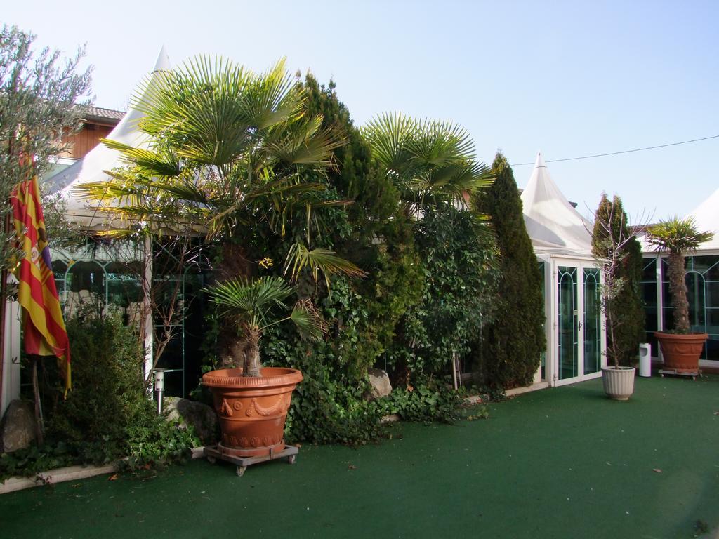 הואסקה Hotel Montearagon מראה חיצוני תמונה